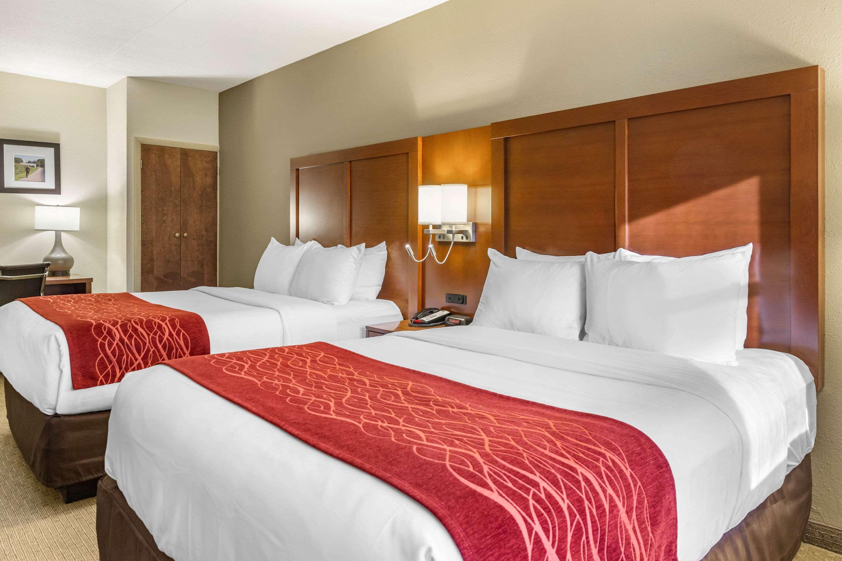 Comfort Inn Lancaster At Rockvale Smoketown  Exterior foto