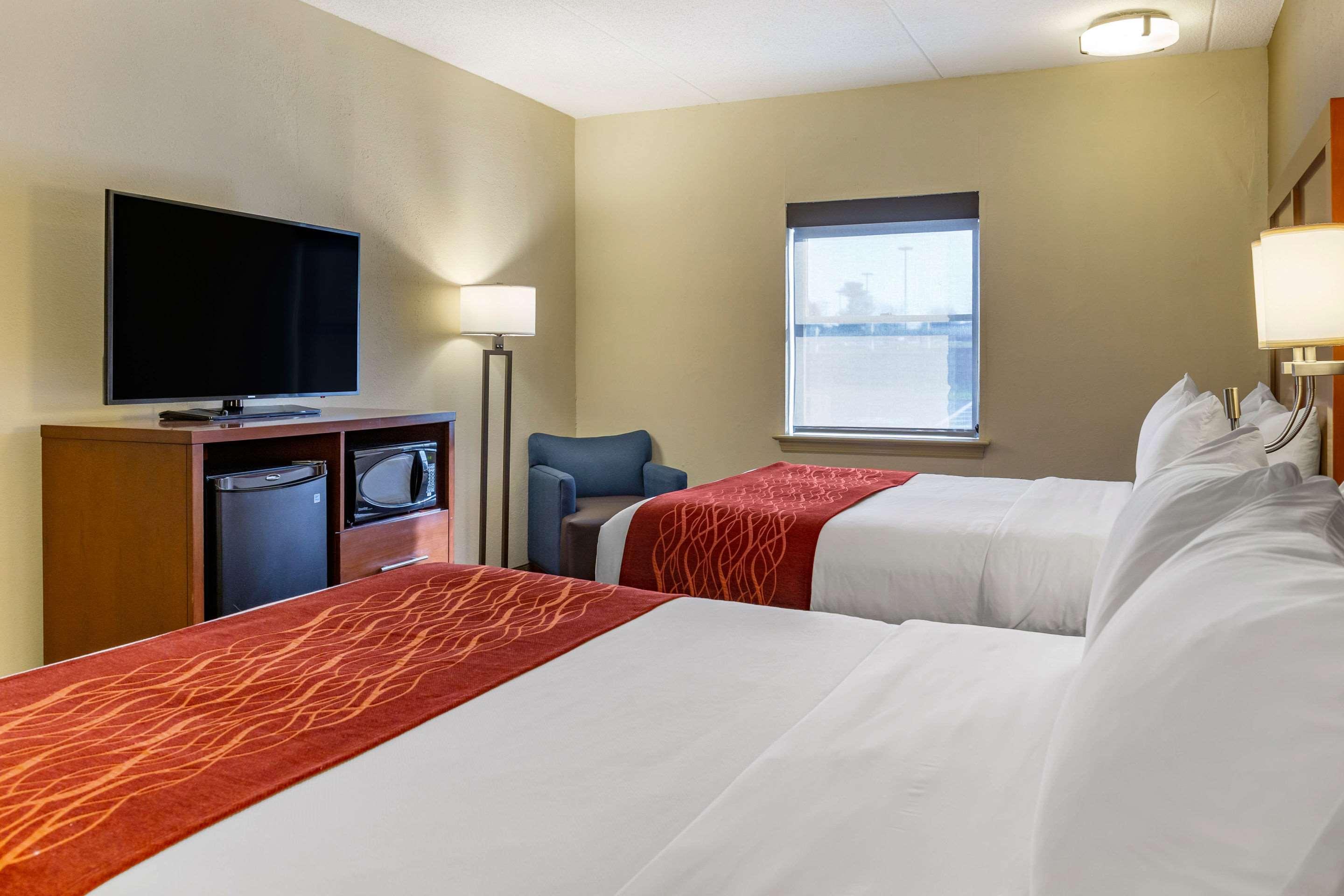 Comfort Inn Lancaster At Rockvale Smoketown  Exterior foto