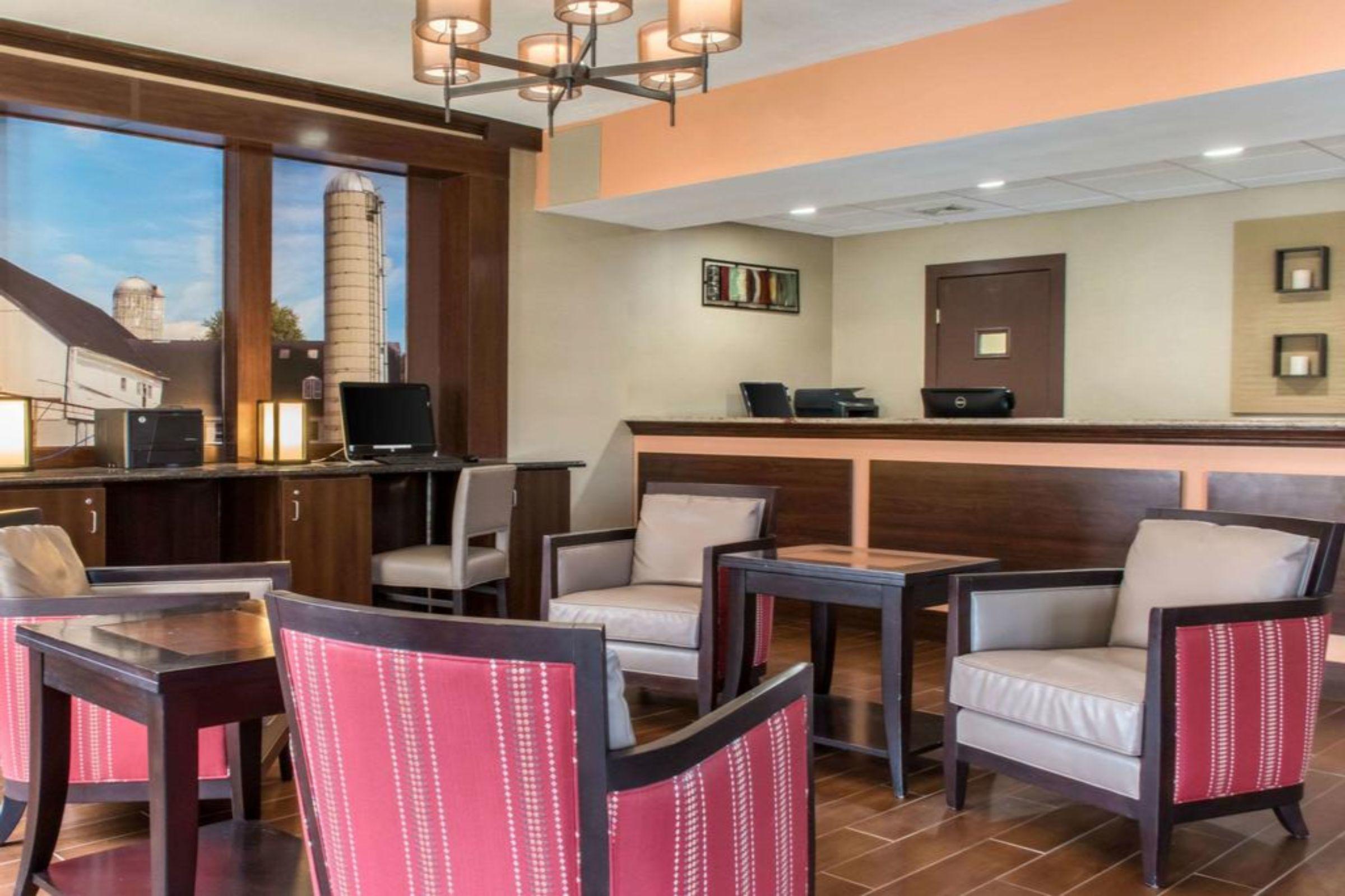 Comfort Inn Lancaster At Rockvale Smoketown  Exterior foto