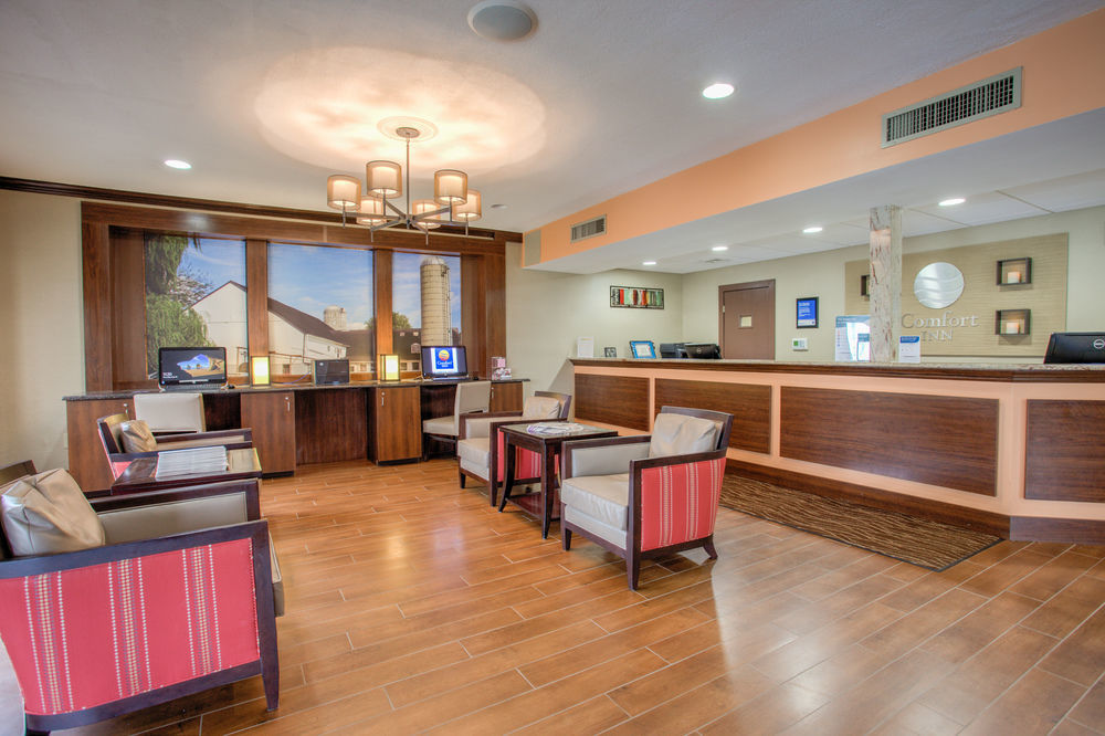 Comfort Inn Lancaster At Rockvale Smoketown  Exterior foto