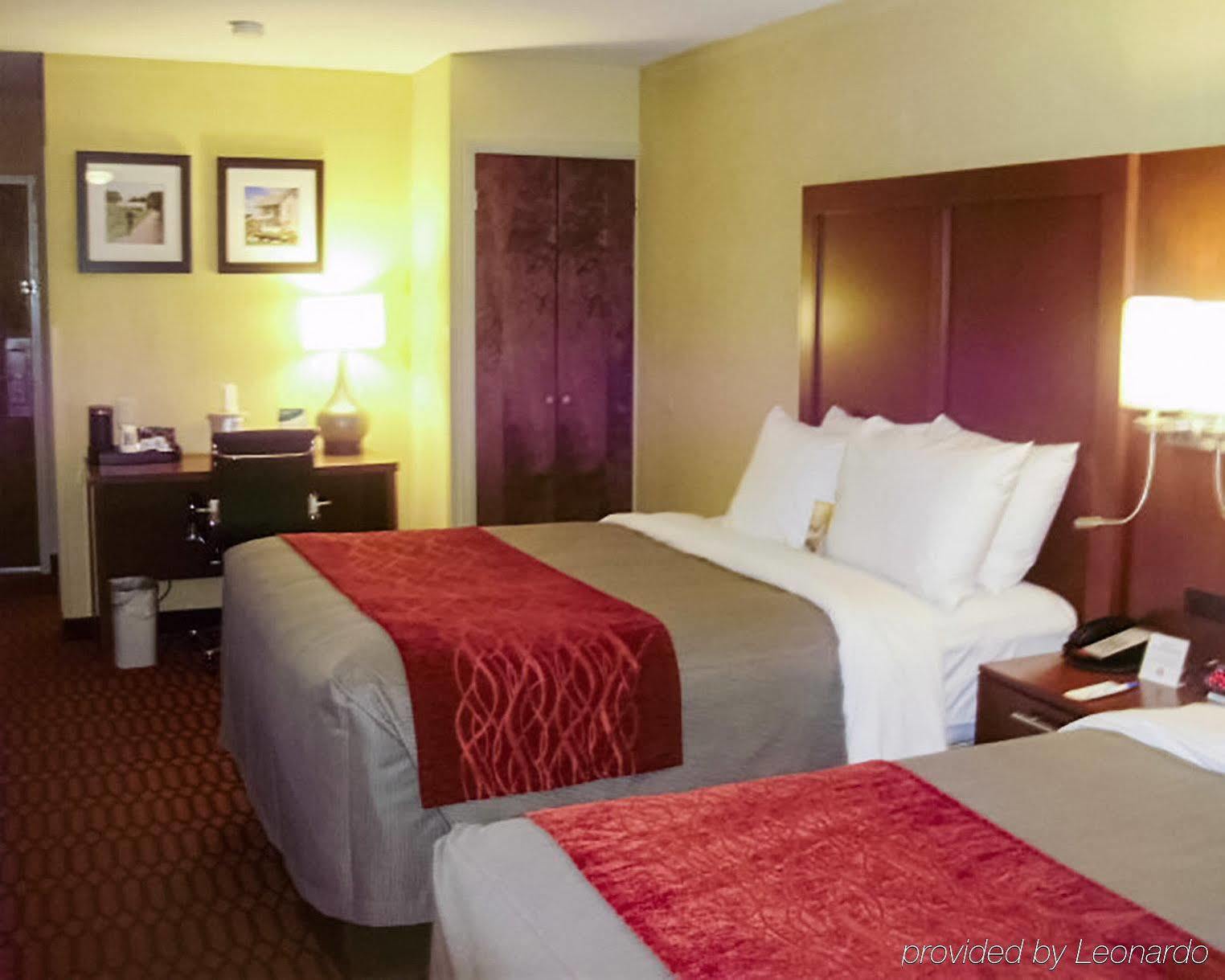 Comfort Inn Lancaster At Rockvale Smoketown  Exterior foto