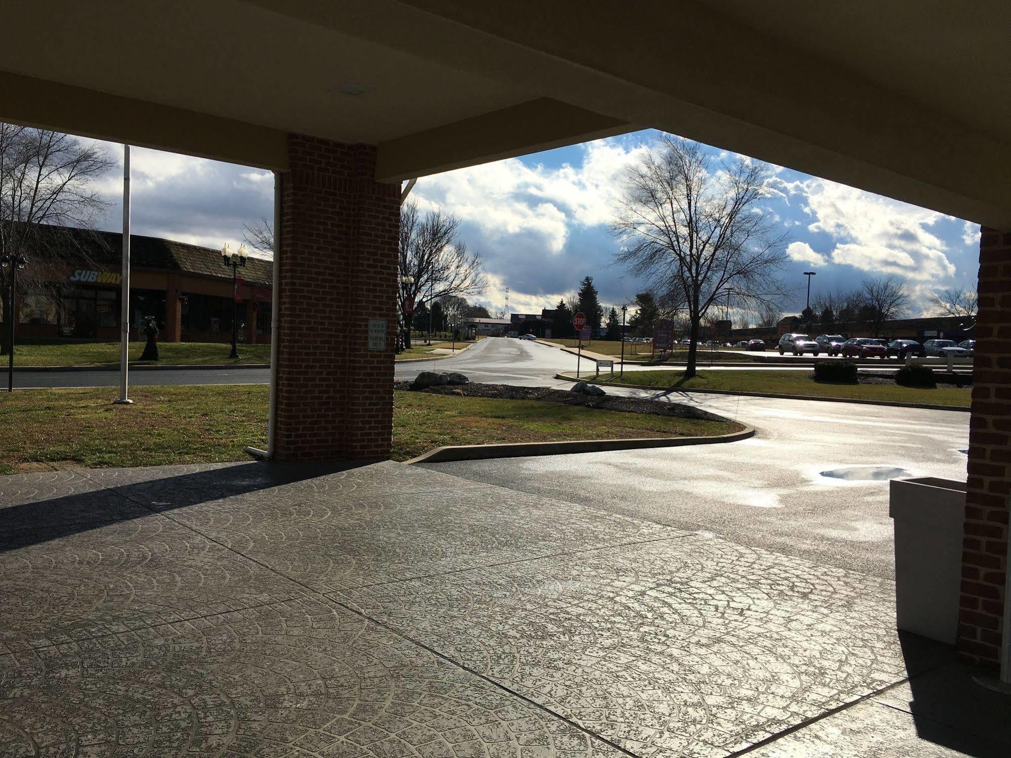Comfort Inn Lancaster At Rockvale Smoketown  Exterior foto